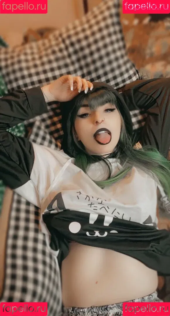 smolgothgirlvip Onlyfans Photo Gallery 