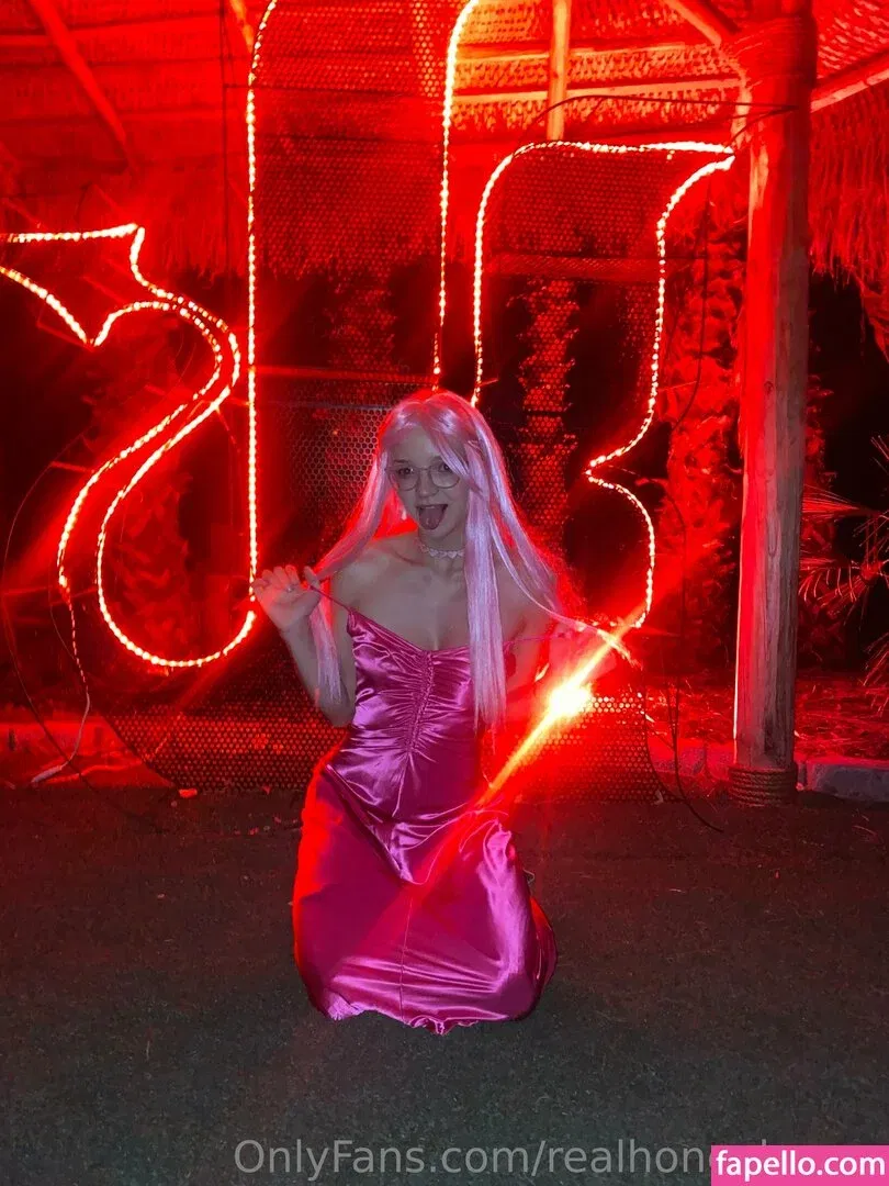 Honey Hayes Onlyfans Photo Gallery 