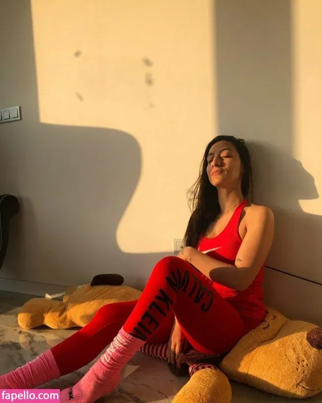 Nurdan Paksoy Onlyfans Photo Gallery 