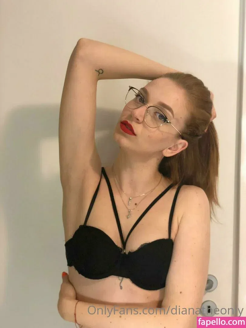 Lovelytinna Onlyfans Photo Gallery 