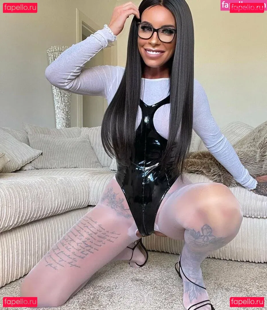 Jennifer Thomson Onlyfans Photo Gallery 