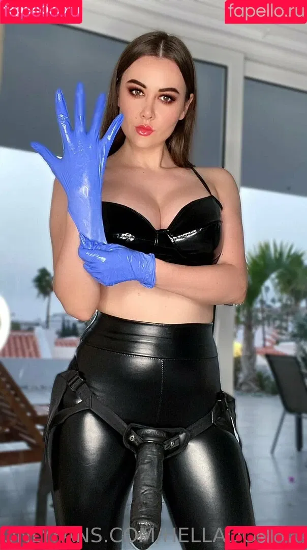 helladomina Onlyfans Photo Gallery 