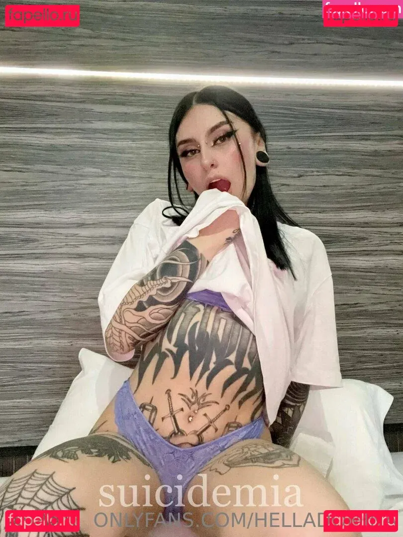 helladomina Onlyfans Photo Gallery 