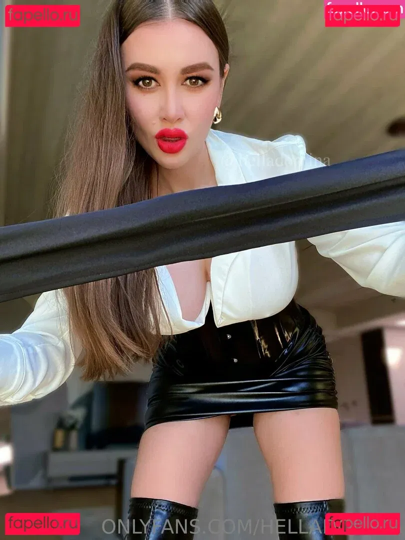 helladomina Onlyfans Photo Gallery 