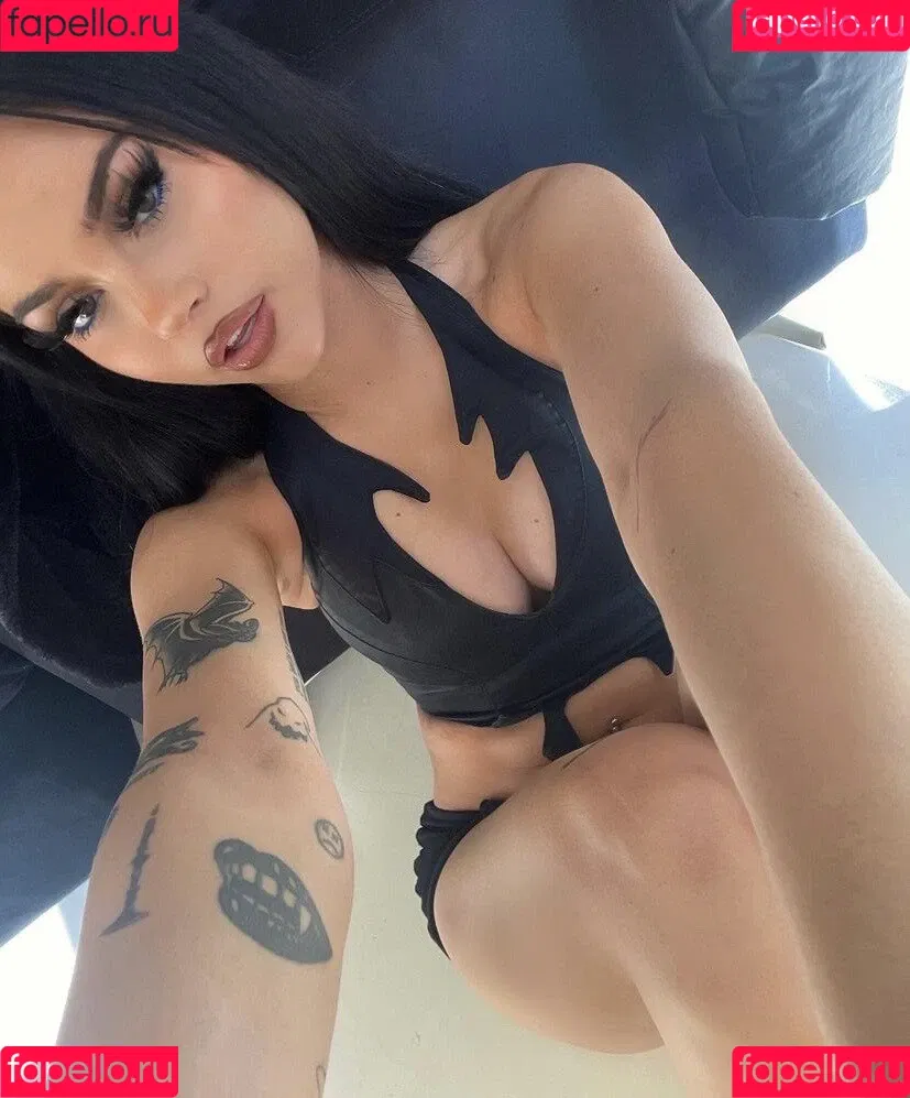 Maggie Lindemann Onlyfans Photo Gallery 