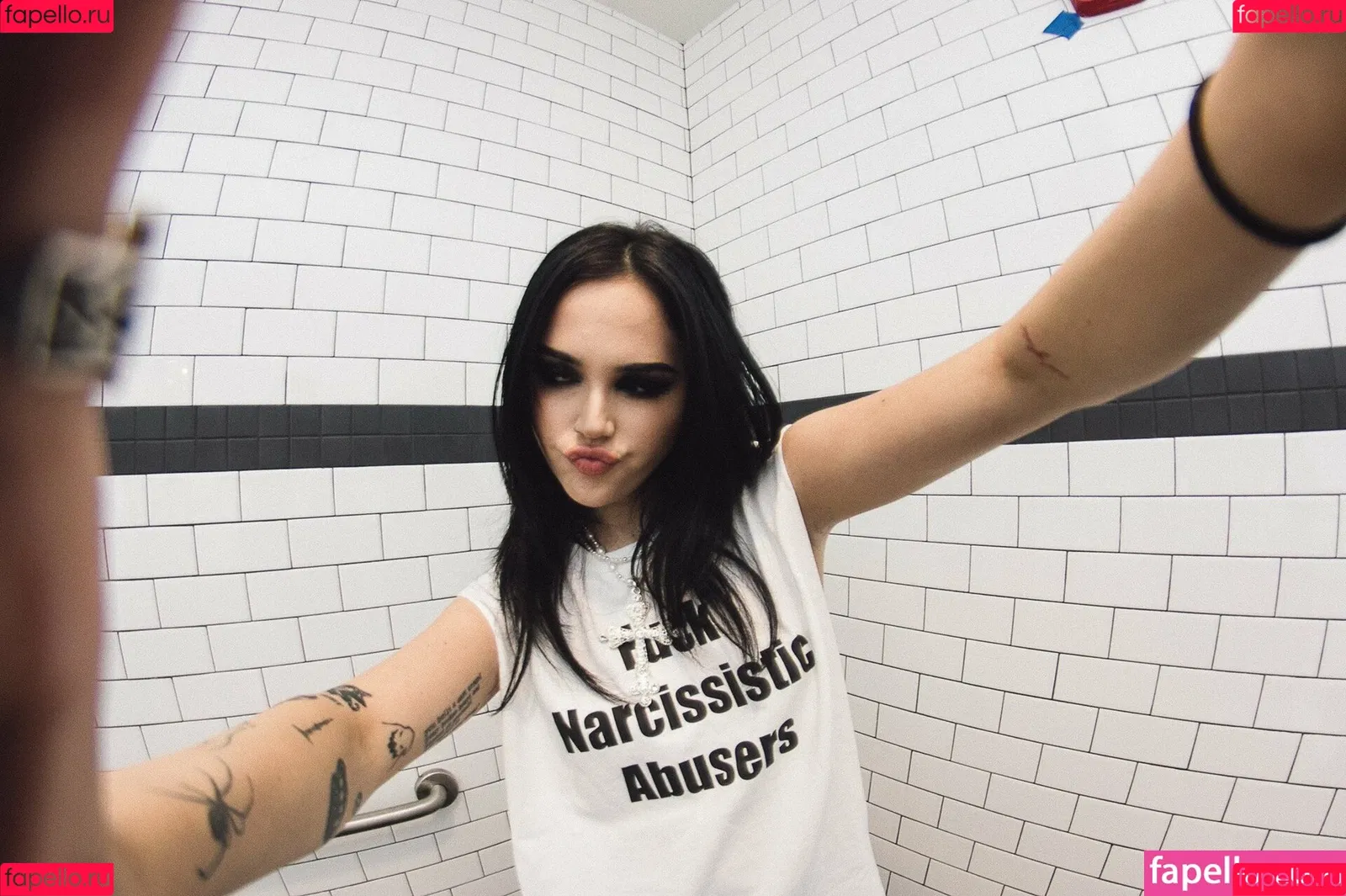 Maggie Lindemann Onlyfans Photo Gallery 