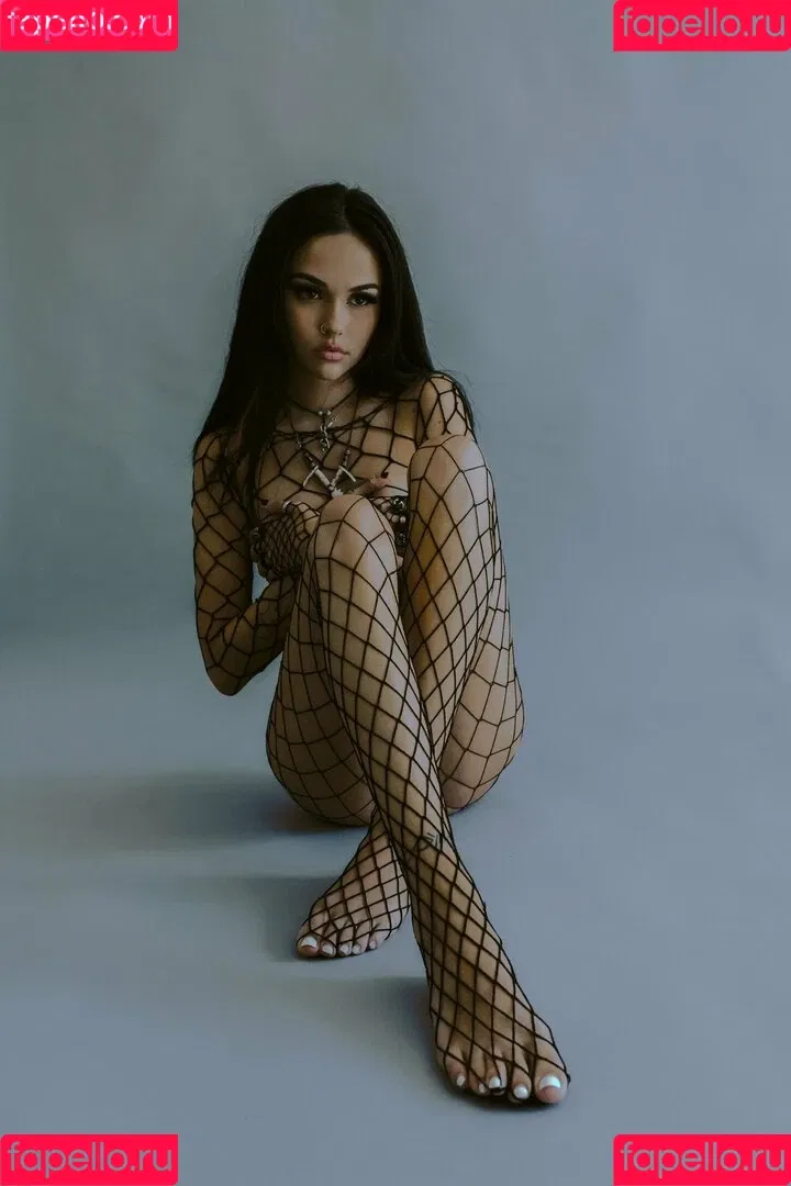 Maggie Lindemann Onlyfans Photo Gallery 