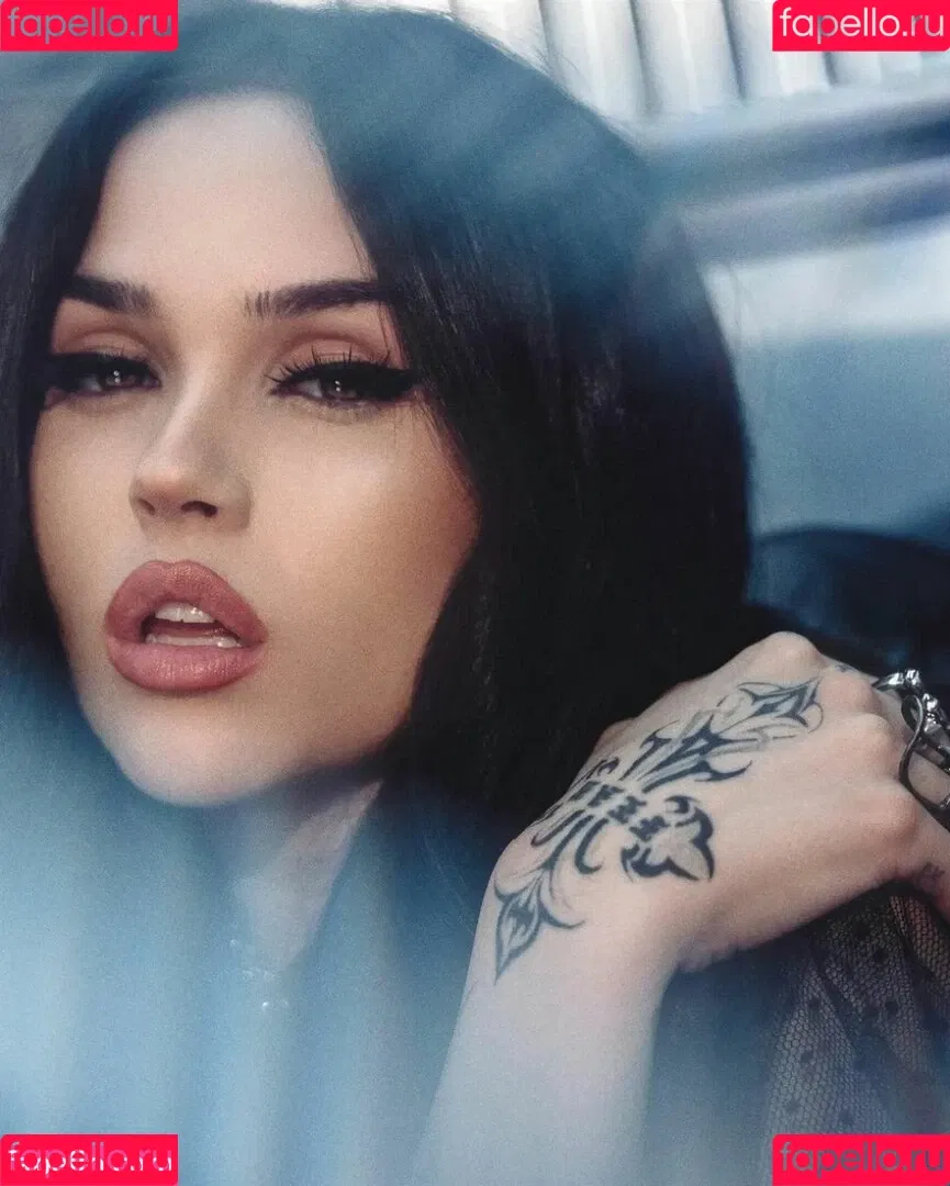 Maggie Lindemann Onlyfans Photo Gallery 