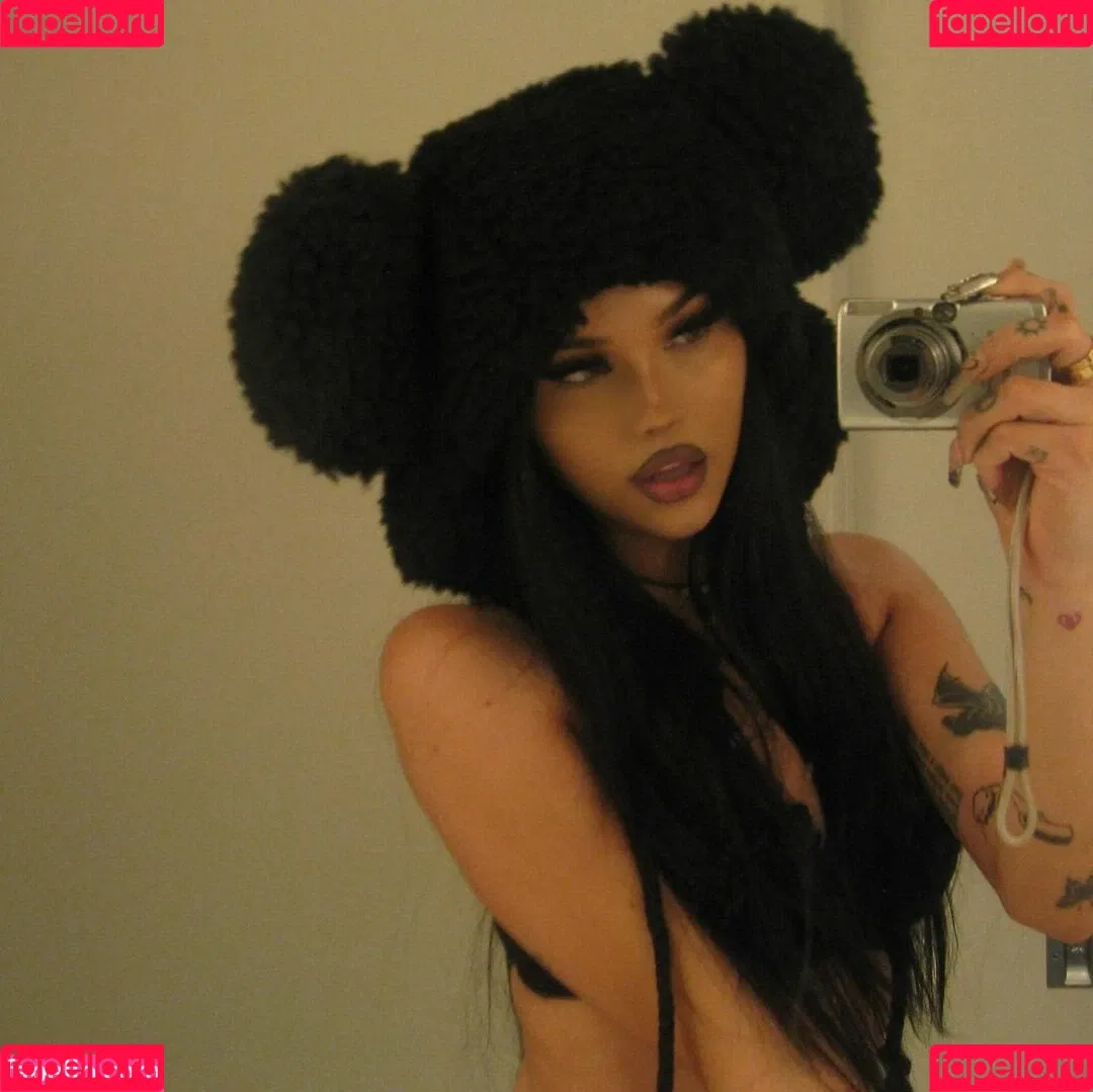 Maggie Lindemann Onlyfans Photo Gallery 