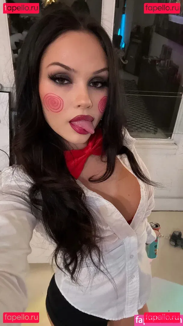 Maggie Lindemann Onlyfans Photo Gallery 