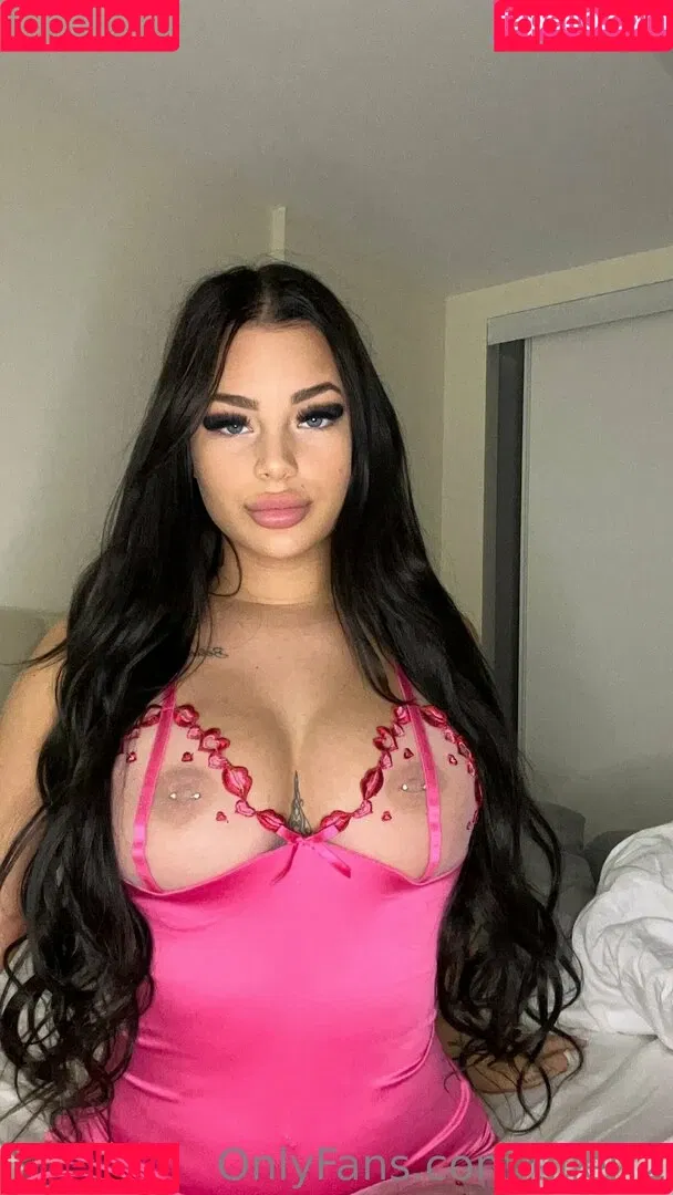 Lana James Onlyfans Photo Gallery 