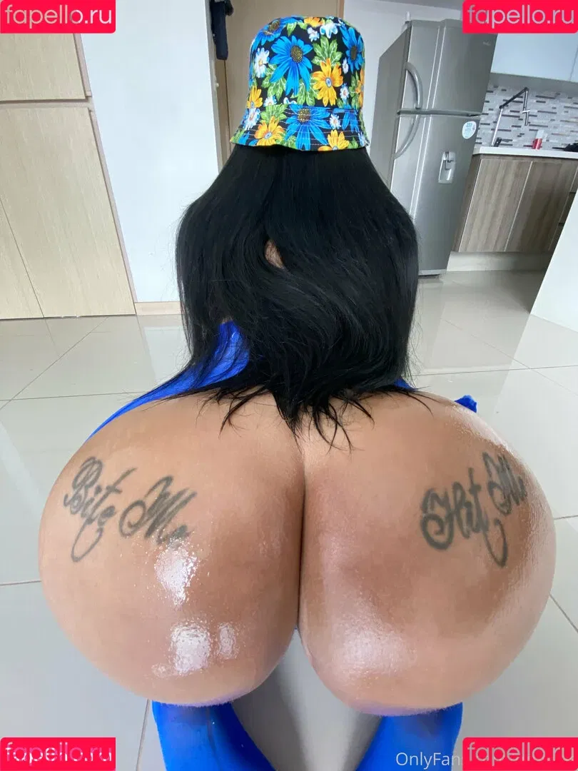 unavips Onlyfans Photo Gallery 