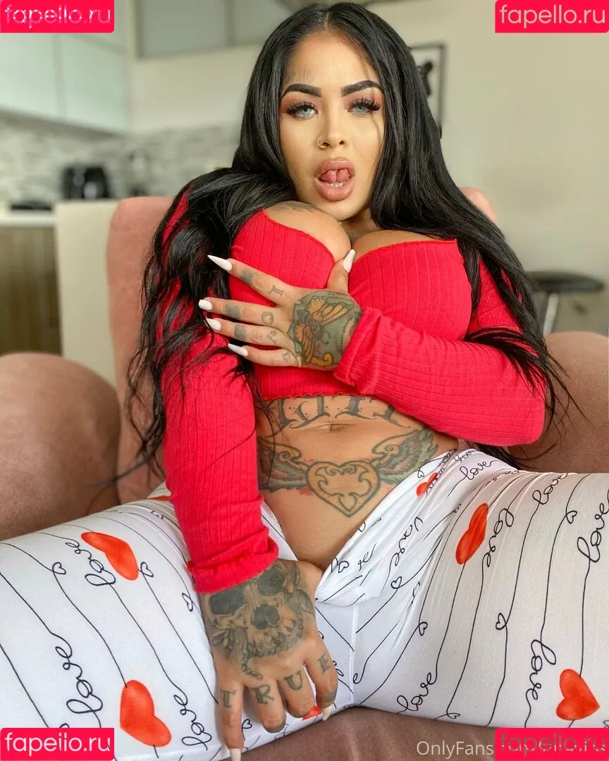 unavips Onlyfans Photo Gallery 