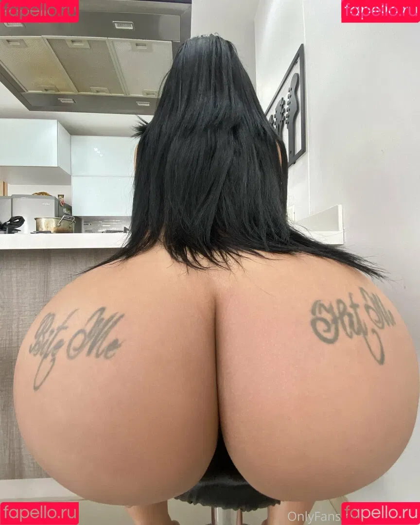 unavips Onlyfans Photo Gallery 
