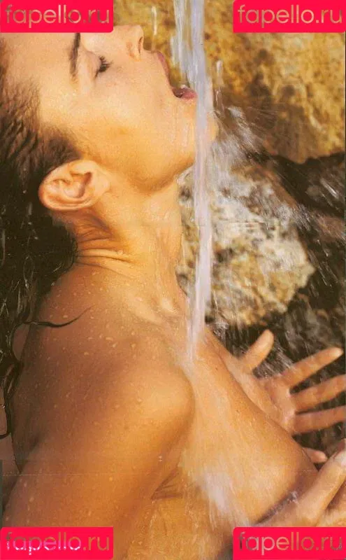 Monica Bellucci Onlyfans Photo Gallery 
