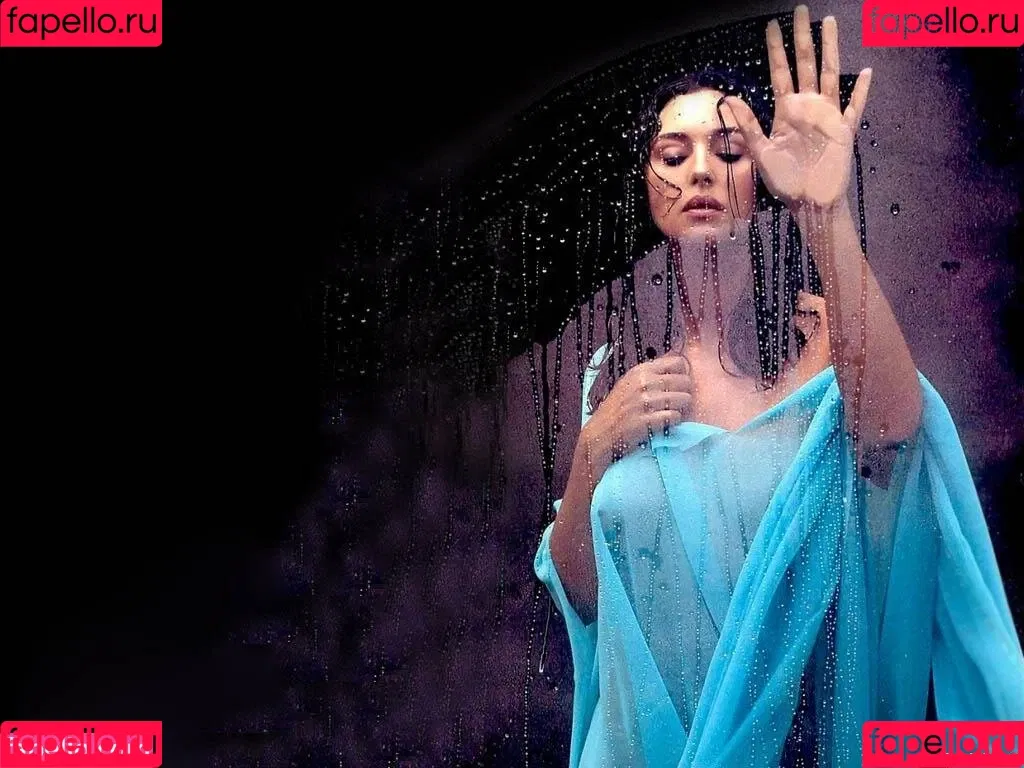Monica Bellucci Onlyfans Photo Gallery 
