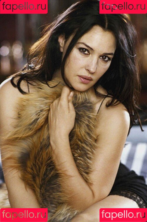 Monica Bellucci Nude Onlyfans Photo 30