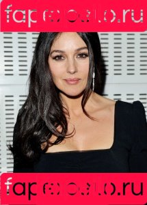 Monica Bellucci Nude Onlyfans Photo 22
