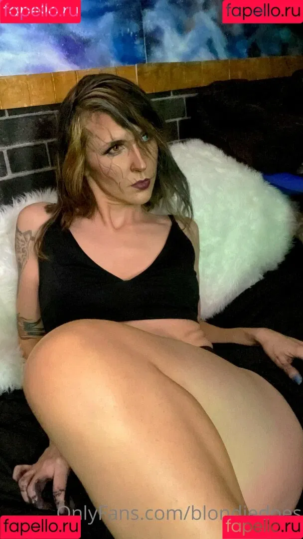 blondiedoes Onlyfans Photo Gallery 