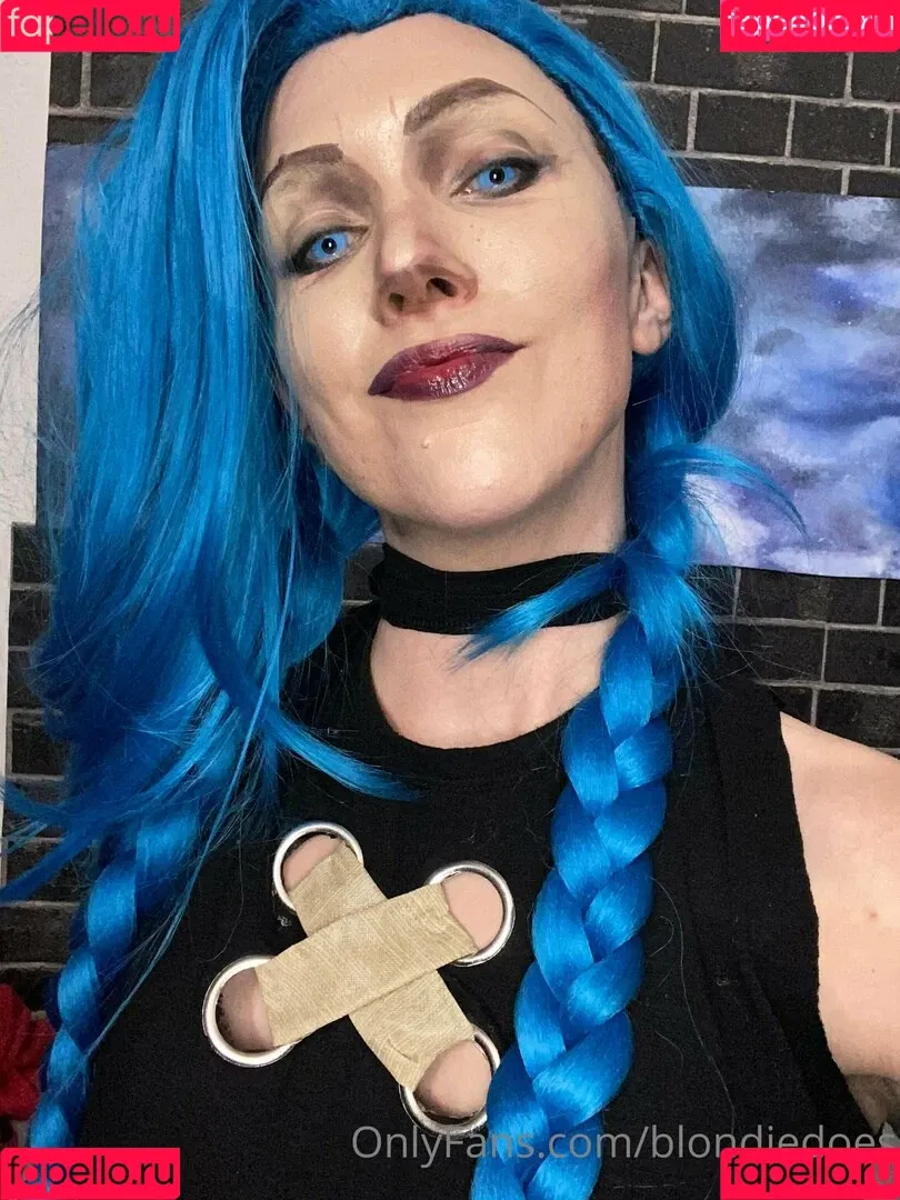blondiedoes Onlyfans Photo Gallery 
