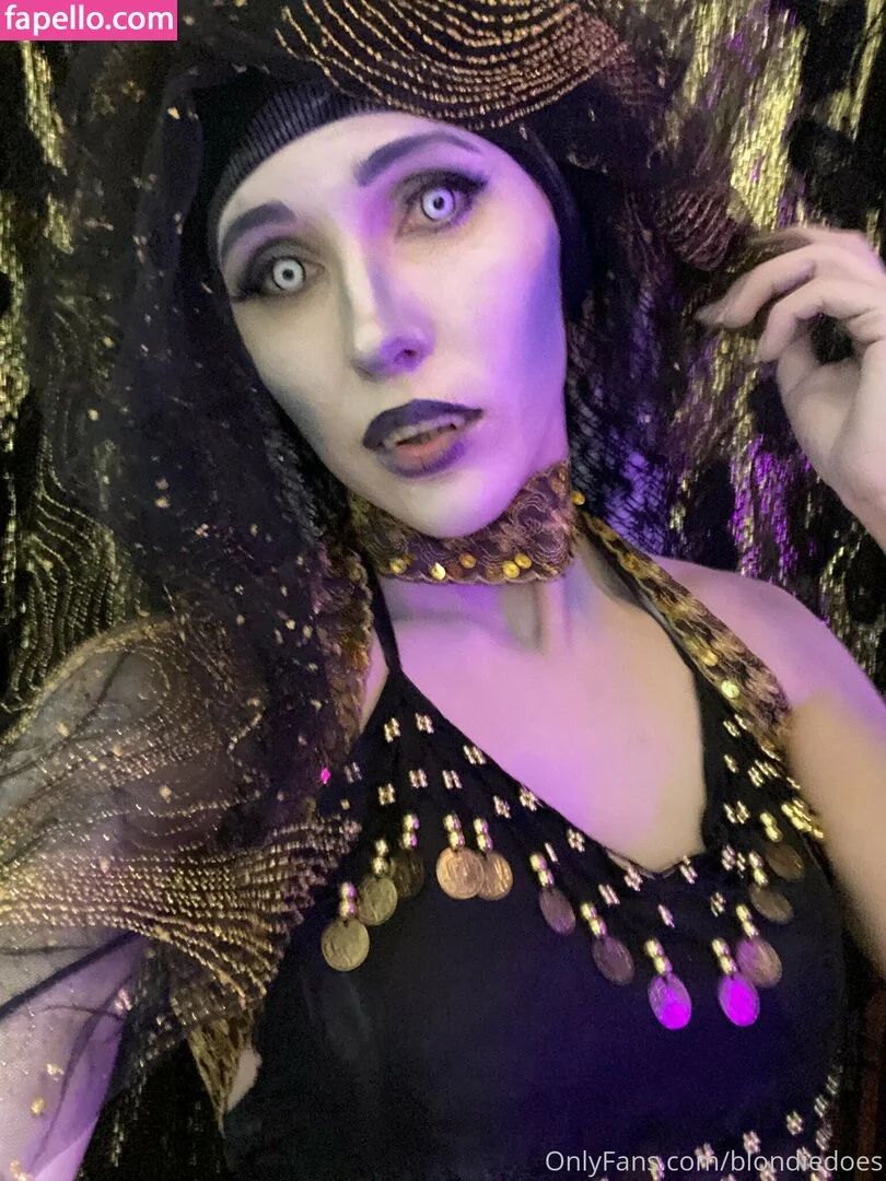 blondiedoes Onlyfans Photo Gallery 