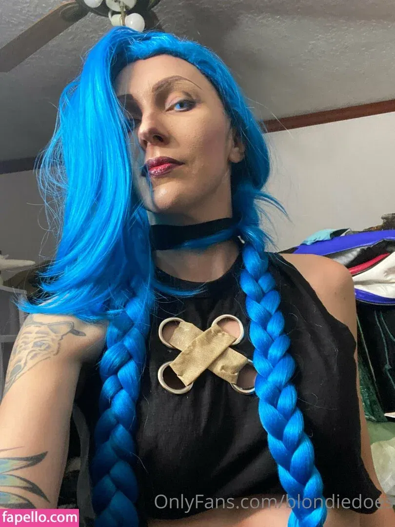 blondiedoes Onlyfans Photo Gallery 