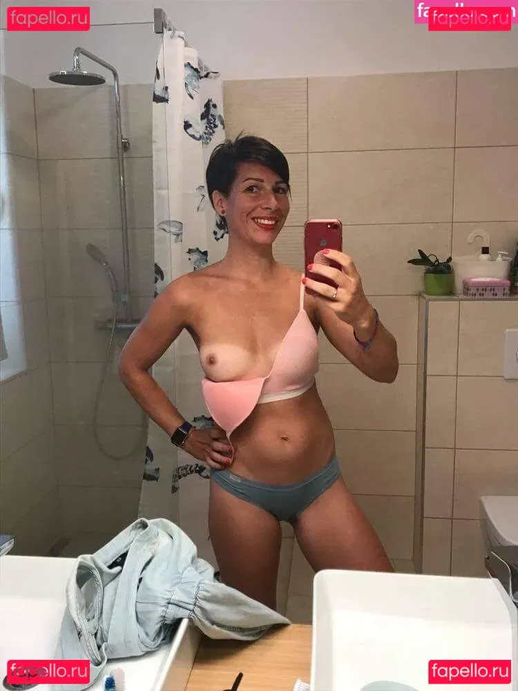 Kat Haze Onlyfans Photo Gallery 