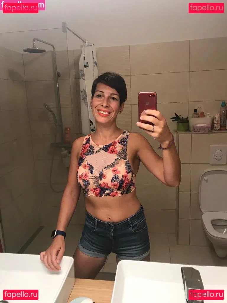 Kat Haze Onlyfans Photo Gallery 