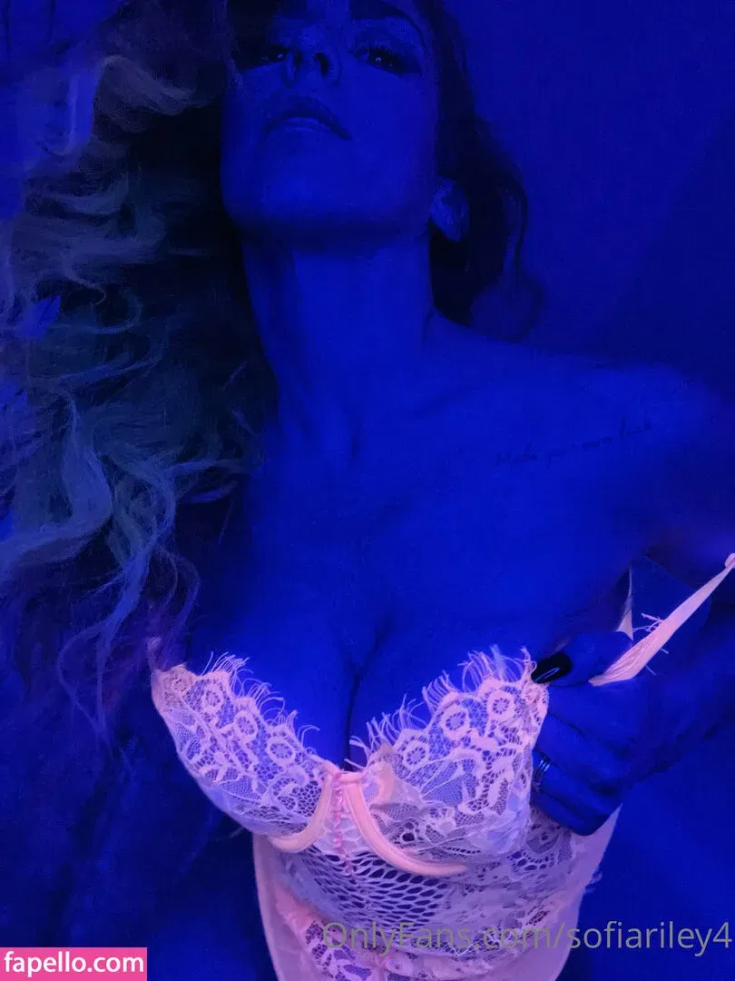 sofiariley4 Onlyfans Photo Gallery 