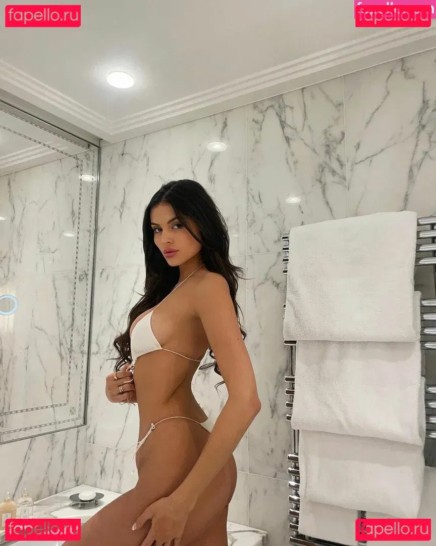 Holly Scarfone Onlyfans Photo Gallery 