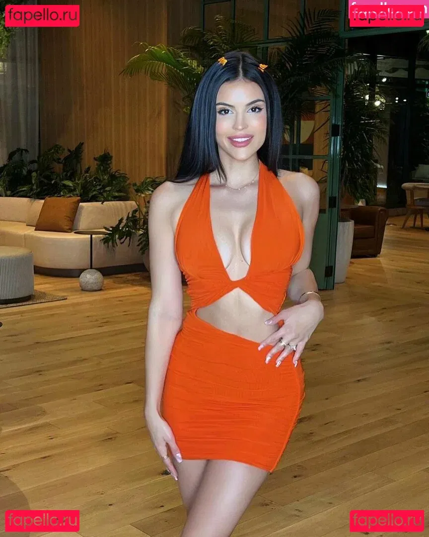 Holly Scarfone Onlyfans Photo Gallery 