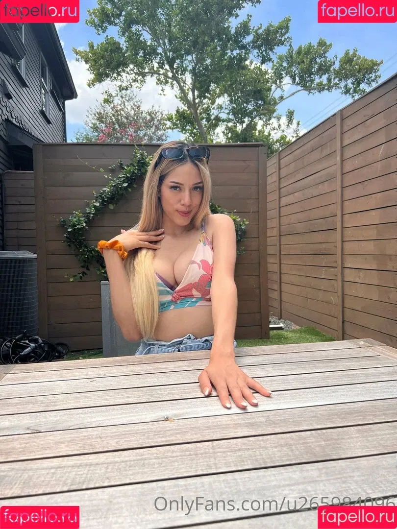 danagorgeus Onlyfans Photo Gallery 