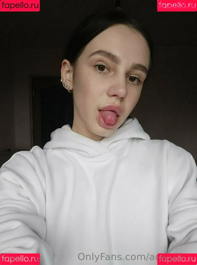 adelebee Onlyfans Photo Gallery 