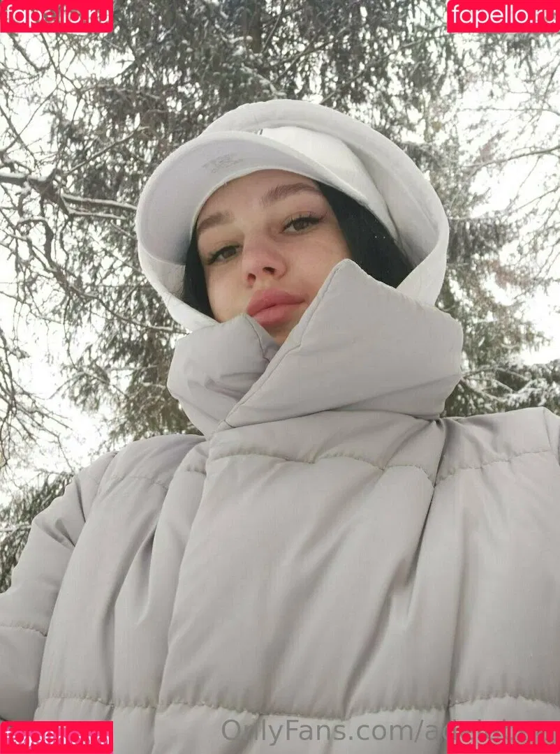 adelebee Onlyfans Photo Gallery 
