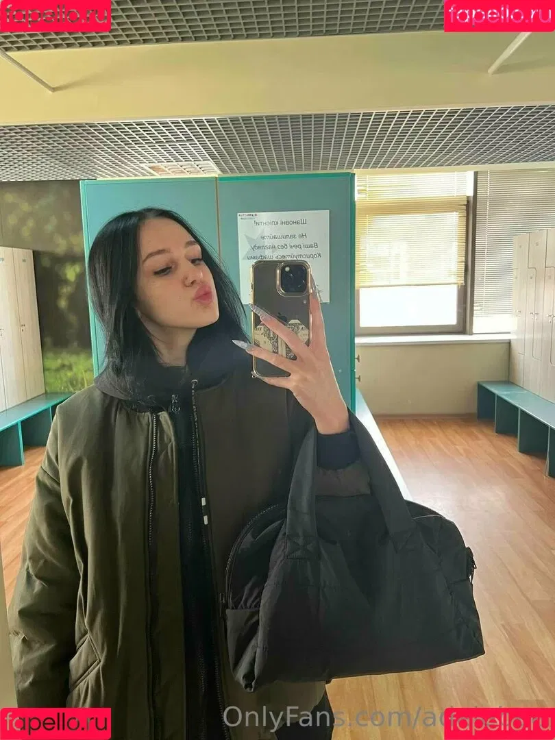 adelebee Onlyfans Photo Gallery 