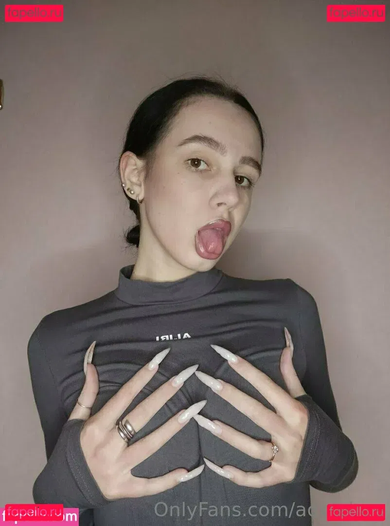 adelebee Onlyfans Photo Gallery 