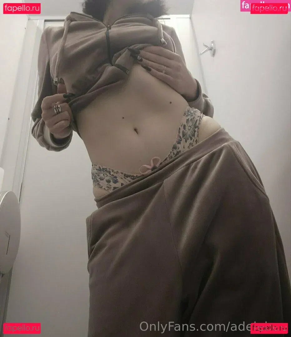 adelebee Onlyfans Photo Gallery 