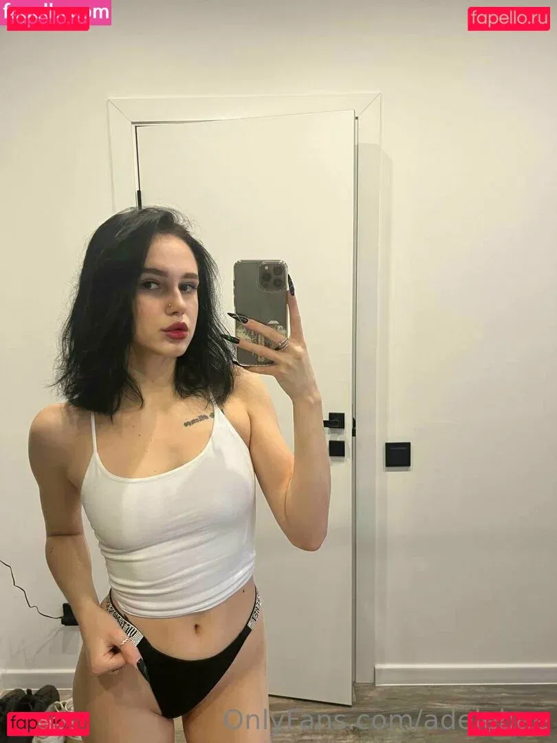 adelebee Onlyfans Photo Gallery 