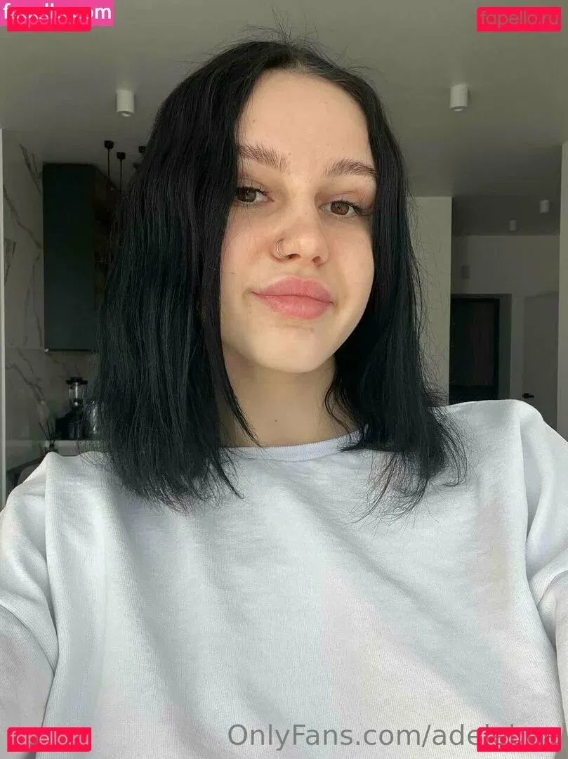 adelebee Onlyfans Photo Gallery 