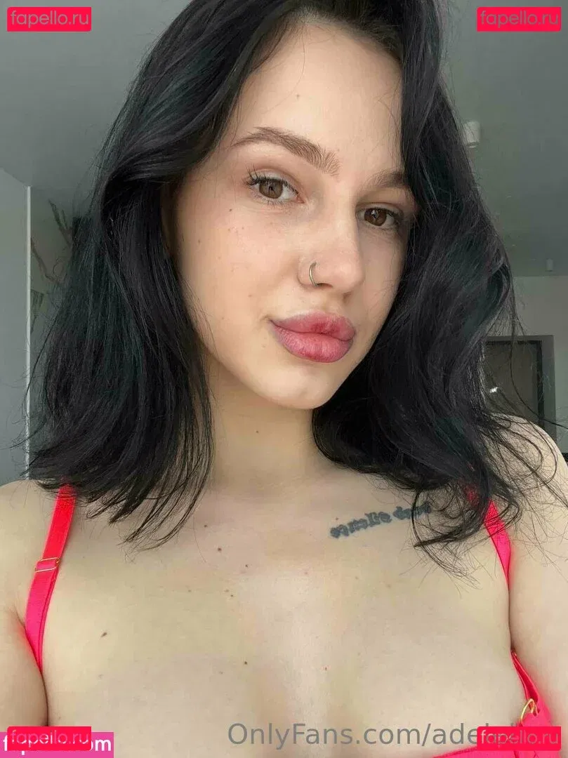 adelebee Onlyfans Photo Gallery 
