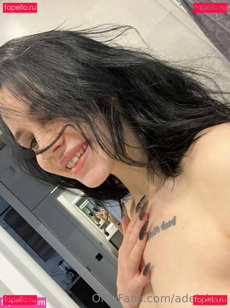 adelebee Onlyfans Photo Gallery 