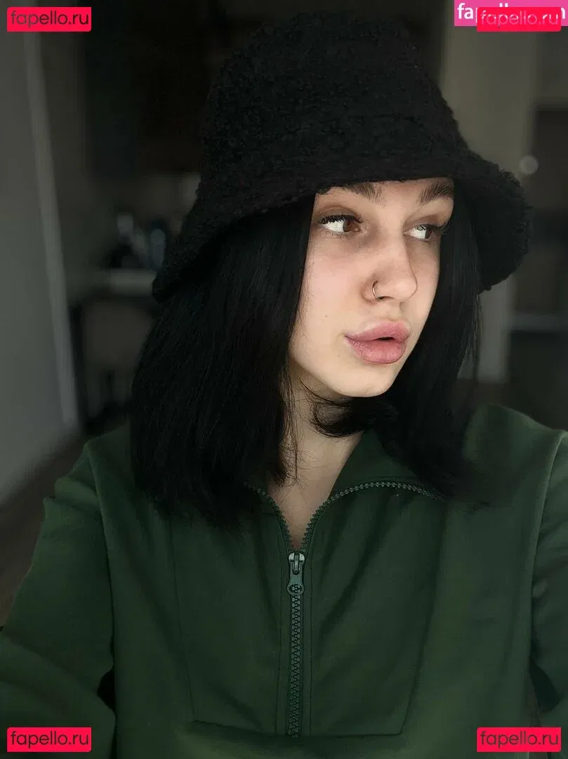 adelebee Onlyfans Photo Gallery 