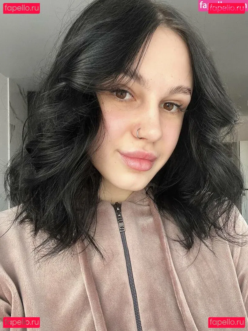 adelebee Onlyfans Photo Gallery 