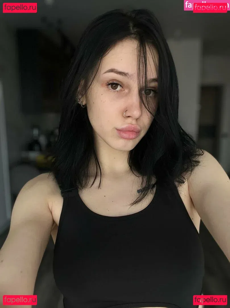 adelebee Onlyfans Photo Gallery 