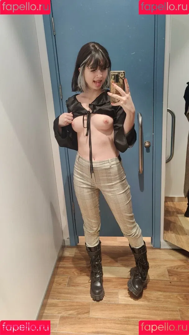 yourbabyvillian Onlyfans Photo Gallery 