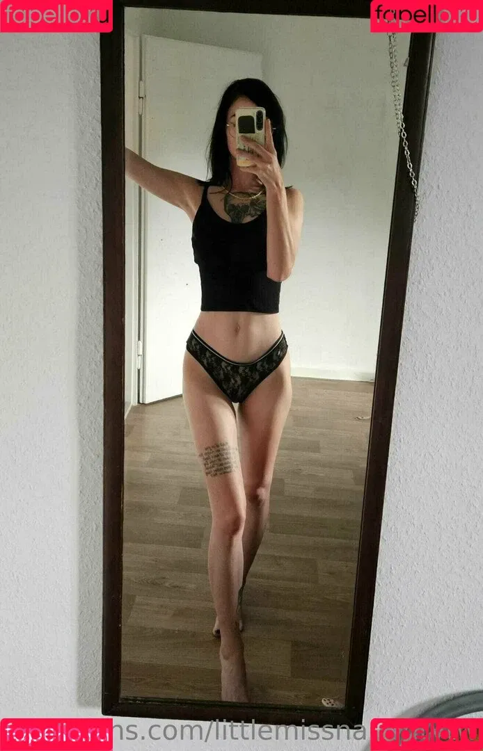 littlemissnaughtytw Onlyfans Photo Gallery 