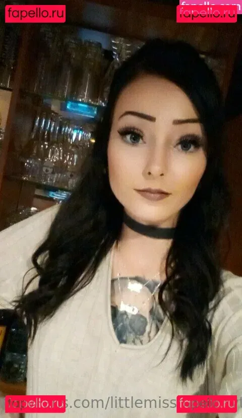 littlemissnaughtytw Onlyfans Photo Gallery 