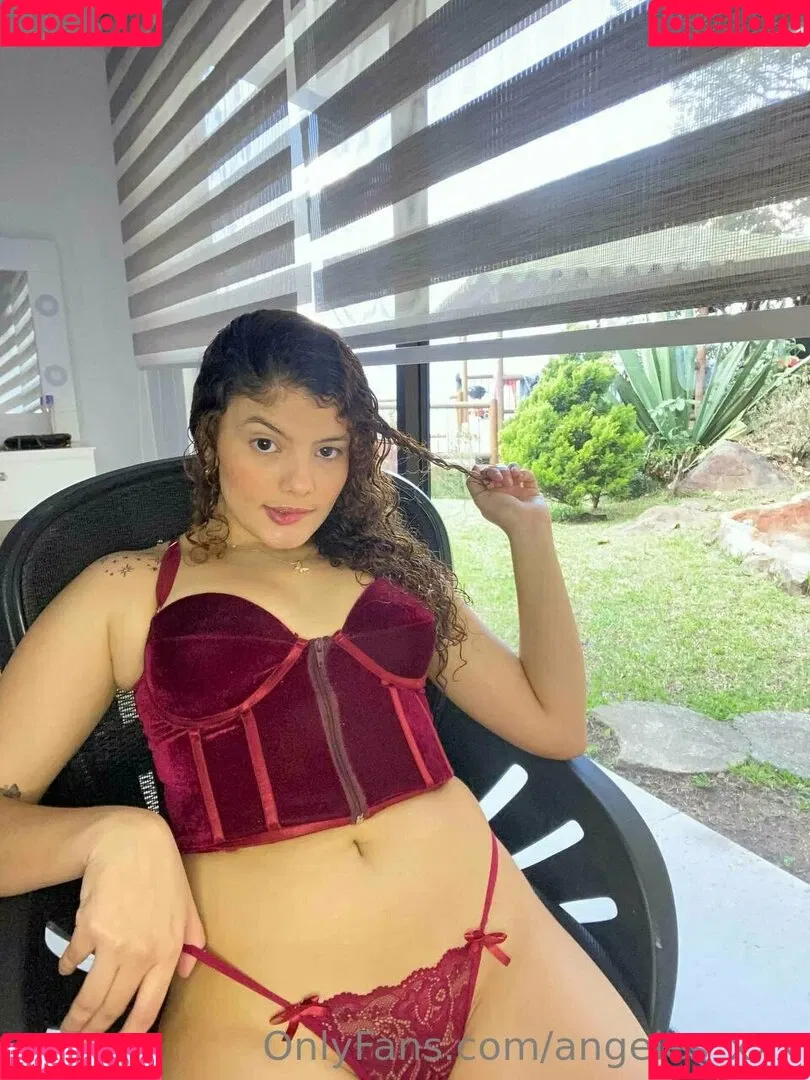 angeles_xxx Onlyfans Photo Gallery 