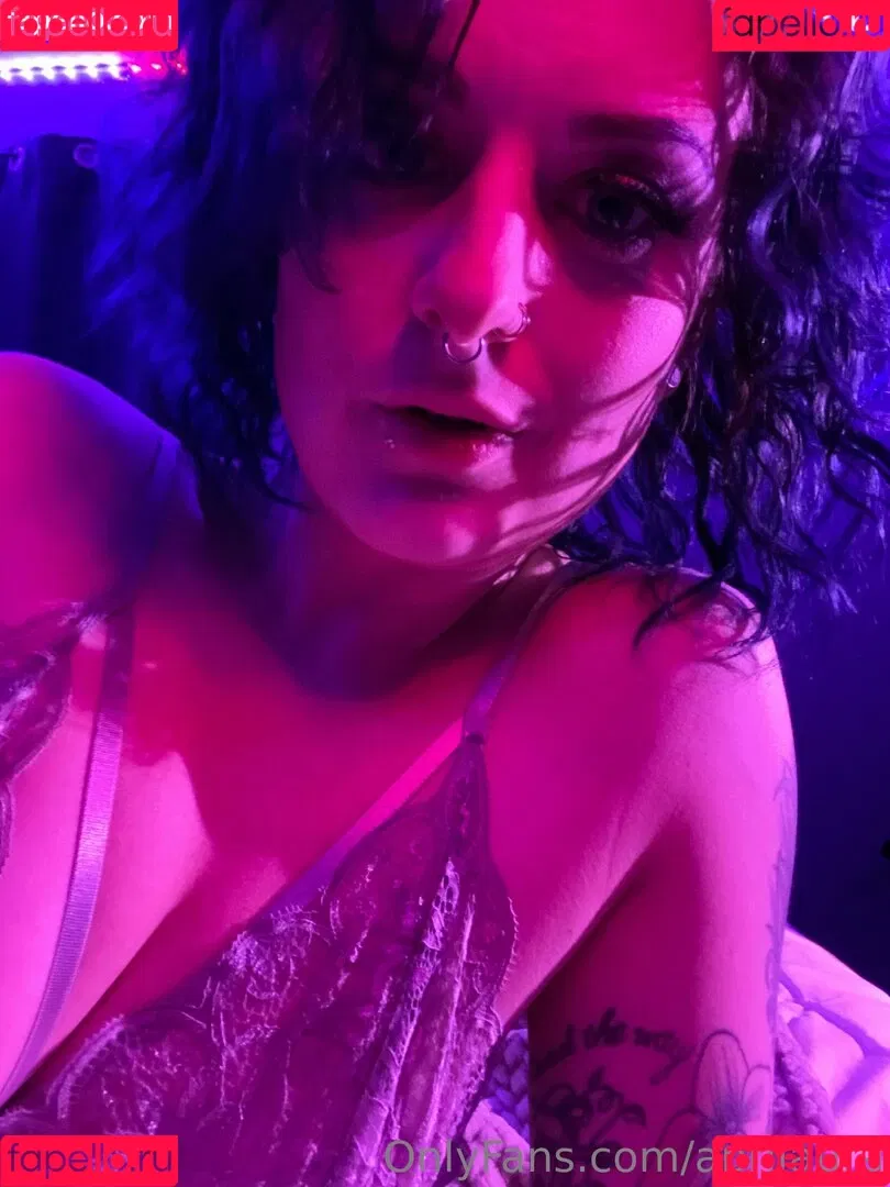 aprilaura Onlyfans Photo Gallery 