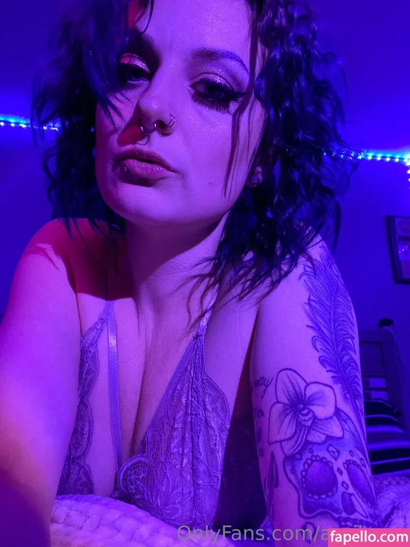 aprilaura Onlyfans Photo Gallery 